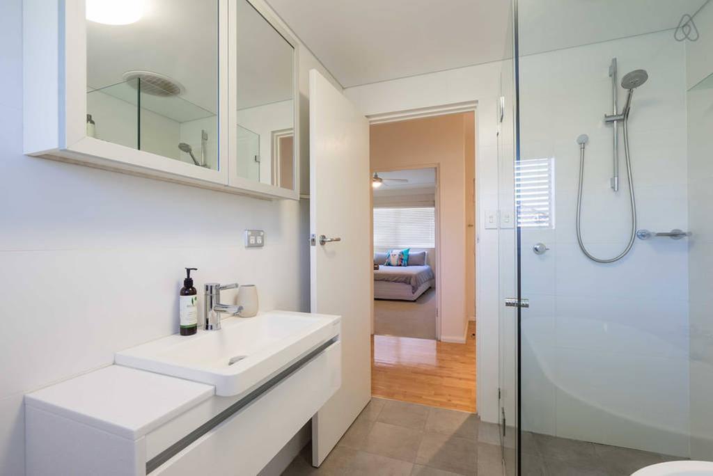 סידני Stylish And Spacious Beach Apartment מראה חיצוני תמונה